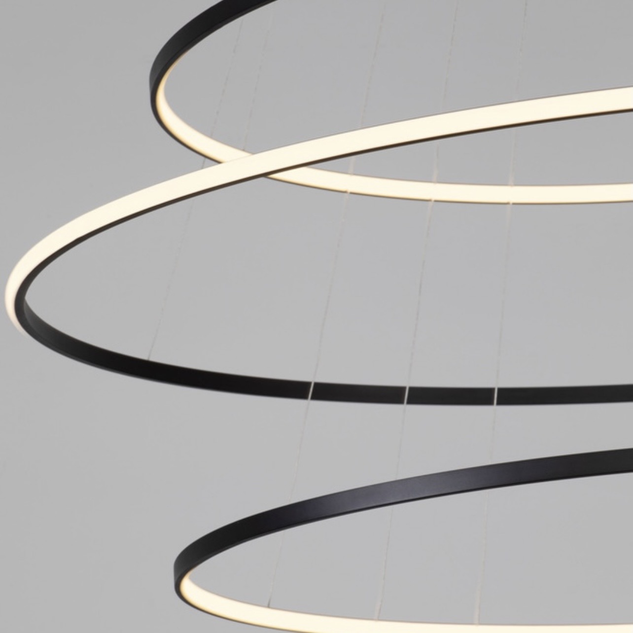 MAELO looping black suspension light